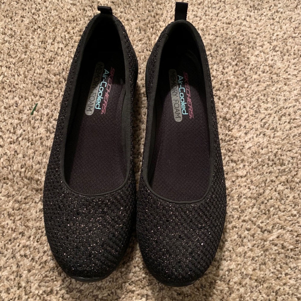 Skechers flats